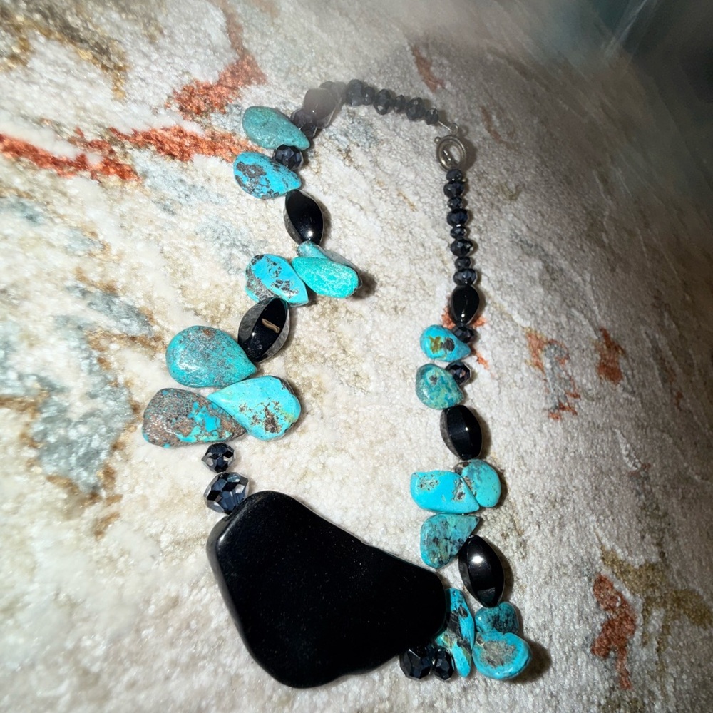 Turquoise and Black Beaded Necklace - Picture 9 of 10